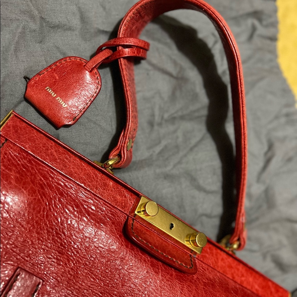 Miu Miu Red Vitello Lux Leather Frame Top Handle Bag - Picture 5 of 5